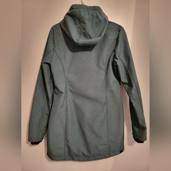 Bench Long Waterproof Jacket - Large Slim Fit - Picture 4 of 7